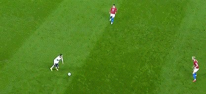 伟德体育平台-【欧国联】C罗挂彩血战+手球送点+助攻 葡萄牙4比0